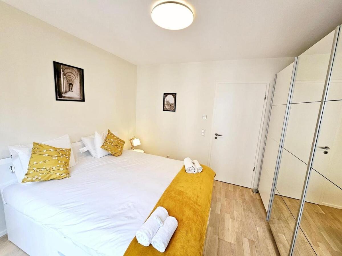 Apartment Cozy One Bedroom Flat With Convenient Parking-cd8