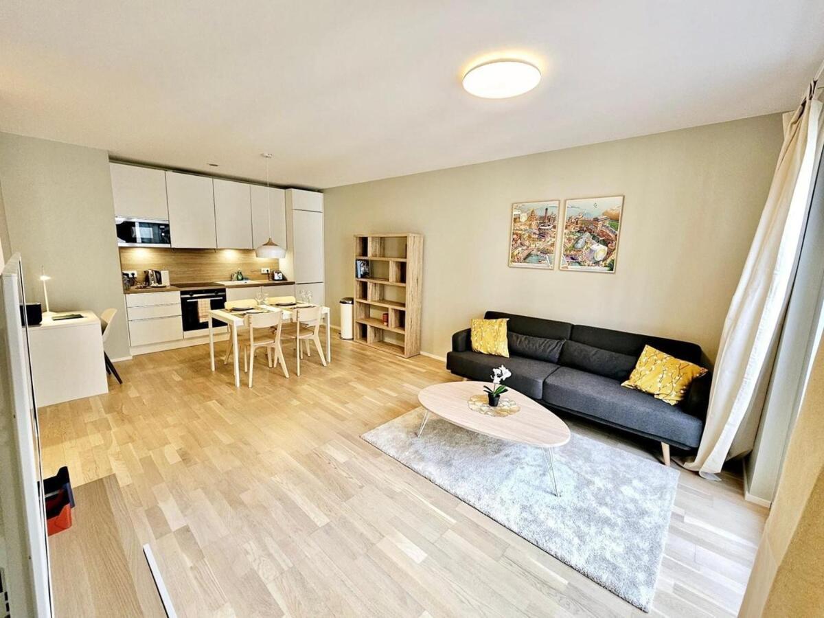 Cozy One Bedroom Flat With Convenient Parking-cd8 Apartment *